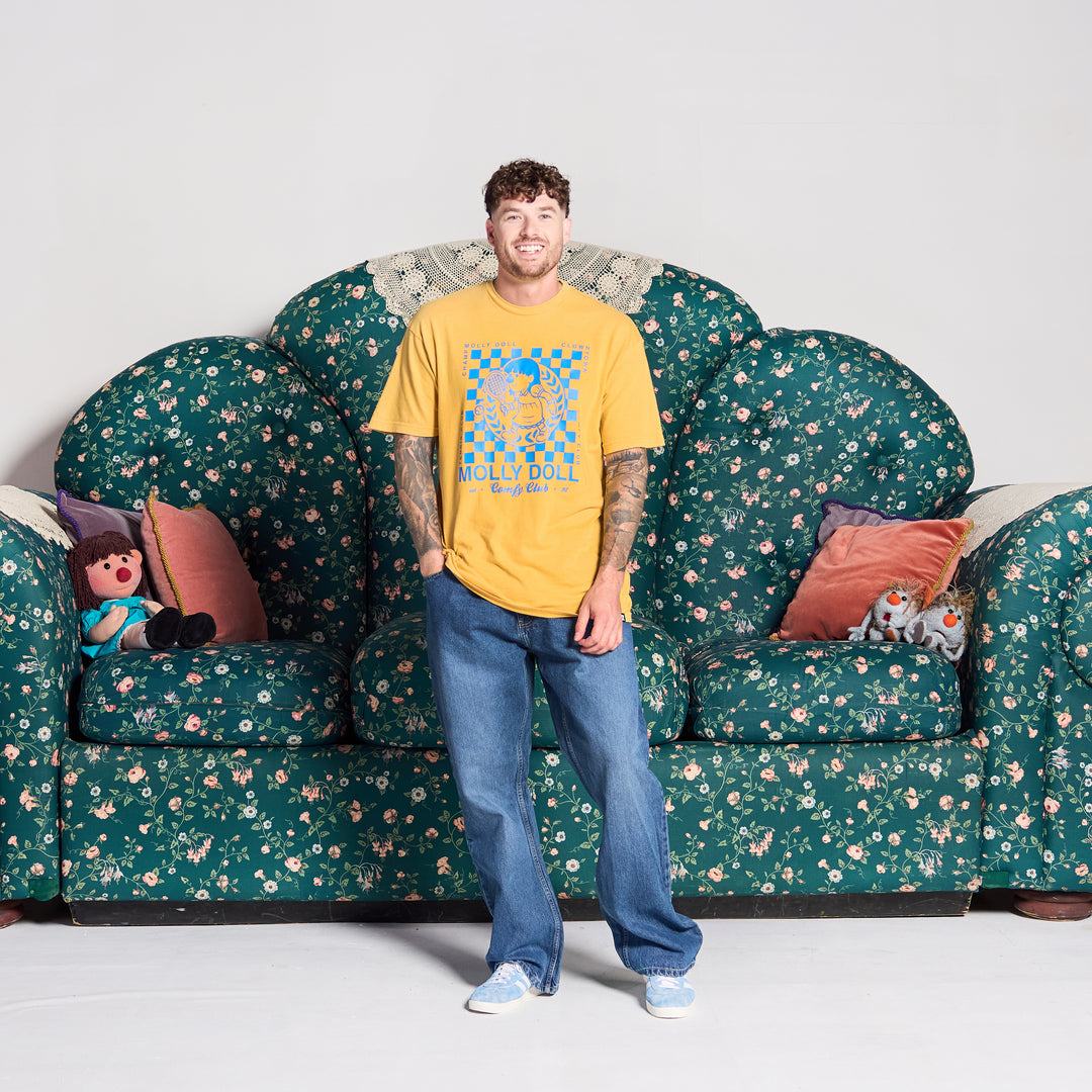Big Comfy Couch Comfy Club T-shirt - Vintage Mustard