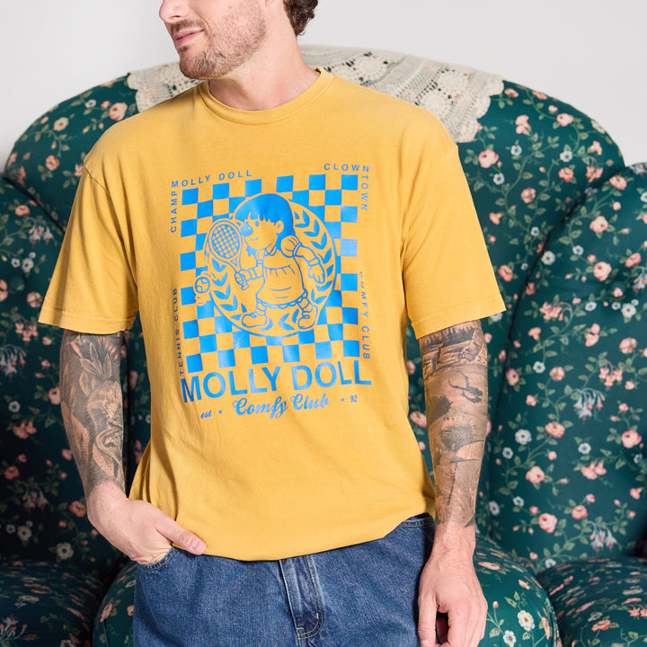 Big Comfy Couch Comfy Club T-shirt - Vintage Mustard