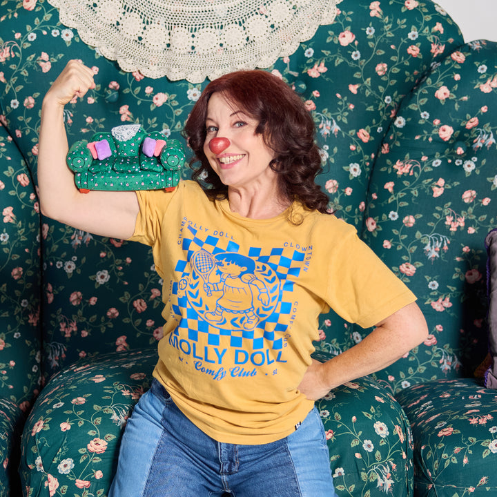 Big Comfy Couch Comfy Club T-shirt - Vintage Mustard